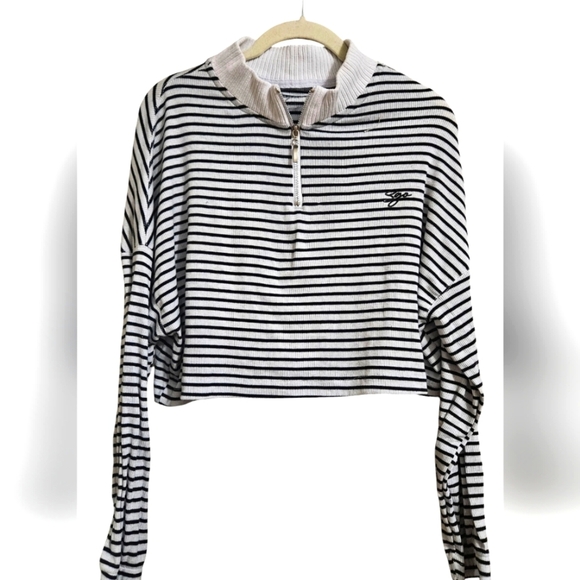 SOGNO Ribbed cotton nautical striped 1/4 zip cropped top. Size Small - Picture 1 of 8